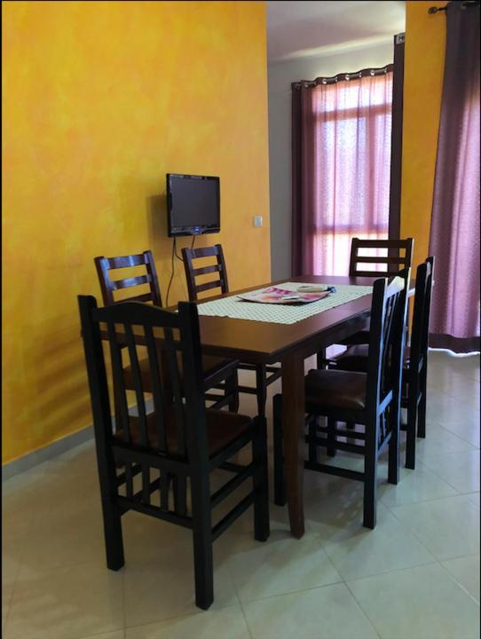 Rainbow Holiday Apartments Vlorë 外观 照片