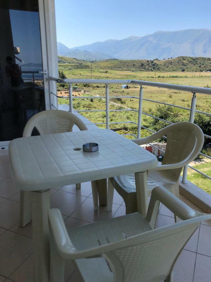 Rainbow Holiday Apartments Vlorë 外观 照片